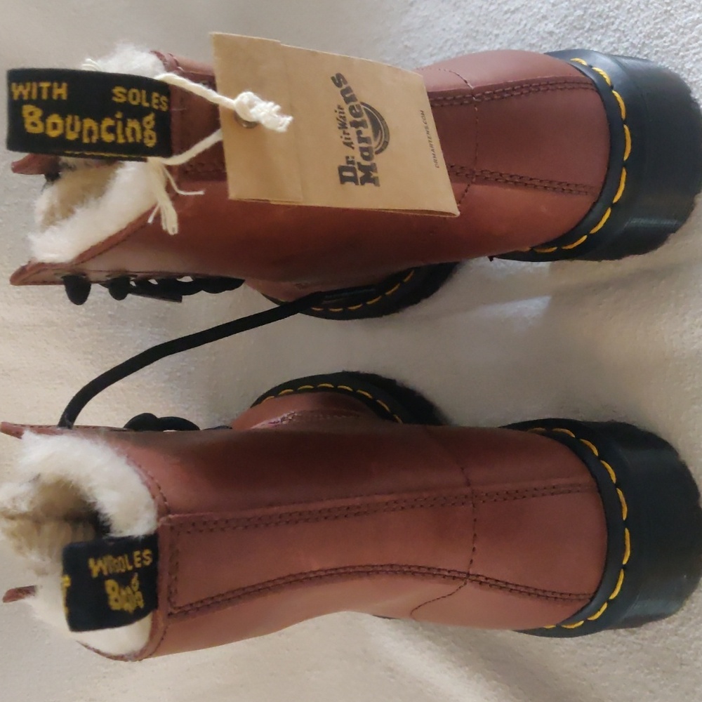 Dr. Martens 1460 8-Eye Serena Boot - Saddle Tan. Size 6 - Picture 9 of 15